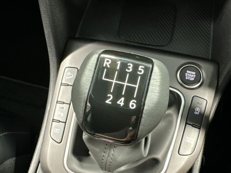 2026 Kia Sportage K3 1.6 Crdi Magma Red €46,900 thumbnail