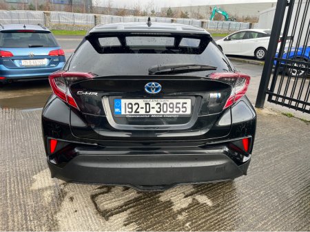 2019 Toyota C-HR 1.8 HYBRID AUTO LOW KM HIGH SPEC €20,950 thumbnail