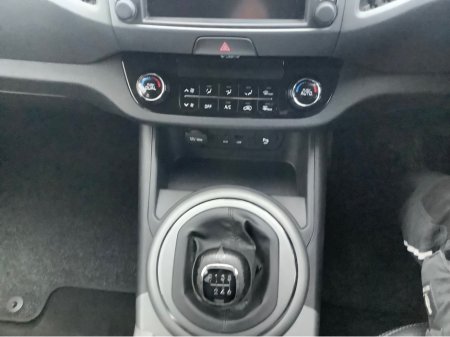 2015 Kia Sportage - thumbnail 18