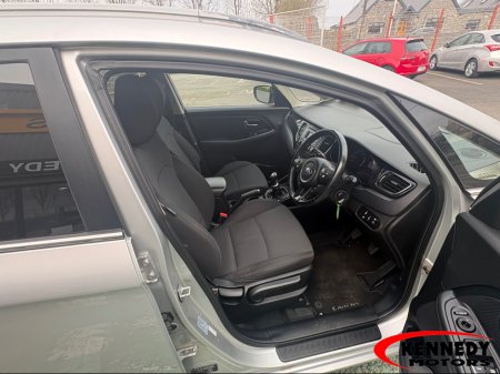 2013 Kia Carens - thumbnail 10