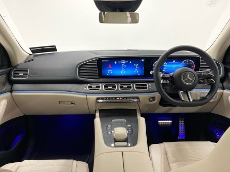 2026 Mercedes-Benz GLS GLS 450d 4MATIC AMG LINE €198,889 thumbnail