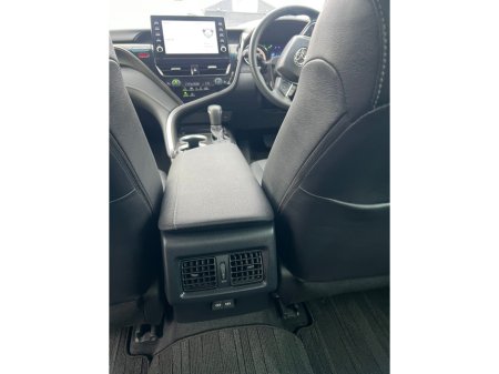 2023 Toyota Camry 2.5 Camry Hybrid Sol €39,500 thumbnail