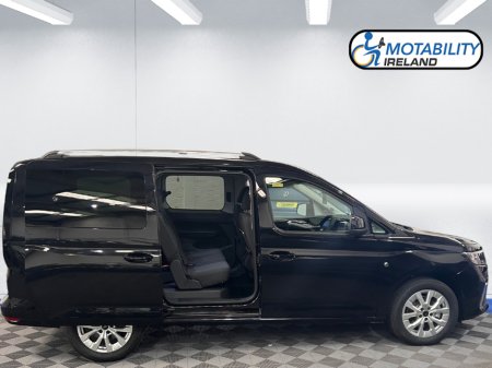2025 Ford Tourneo Connect FORD TOURNEO CONNECT 1.5 PHEV Hybrid Wheelchair Accessible Taxi Titanium Spec 7 Seats €68,995