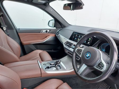 2022 BMW X5 xDrive45e xLine M Sport €64,995 thumbnail