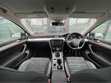 2018 Volkswagen Passat - thumbnail 9