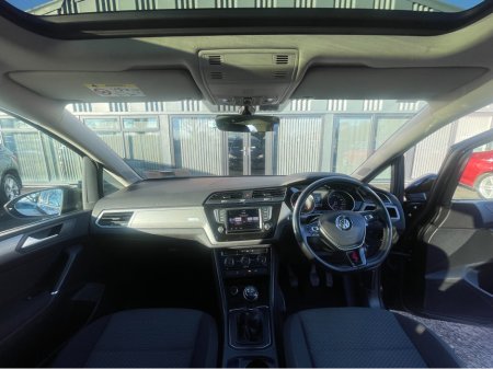 2016 Volkswagen Touran CL BLUEMOTION 2.0 TDI MANUAL 6SPEED FWD 150 5DR €13,950 thumbnail