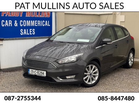 2017 Ford Focus - thumbnail 1