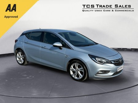 2018 Vauxhall Astra - thumbnail 1