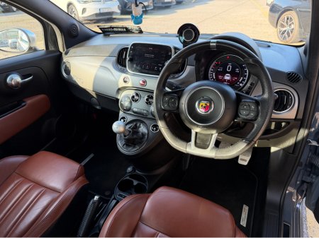 2020 Fiat Abarth - thumbnail 16