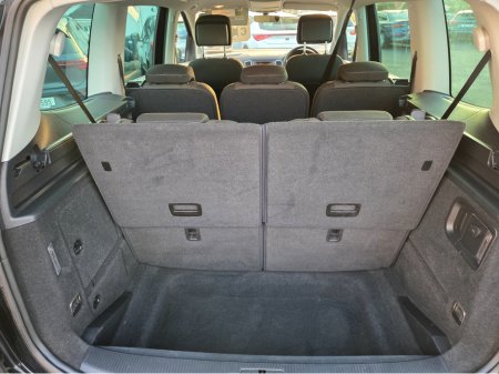 2017 Volkswagen Sharan TDI SE BLUEMOTION 150PS 5DR 2.0 7SEATS €19,950 thumbnail