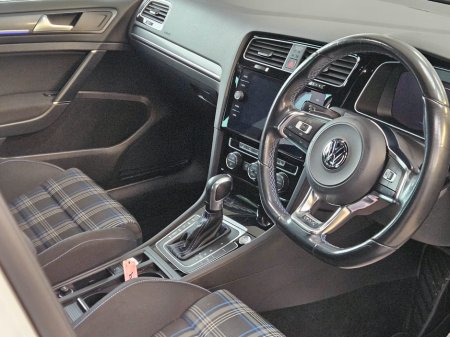 2020 Volkswagen Golf 1.4 TSI 5DR 204HP GTE DSG €22,950 thumbnail