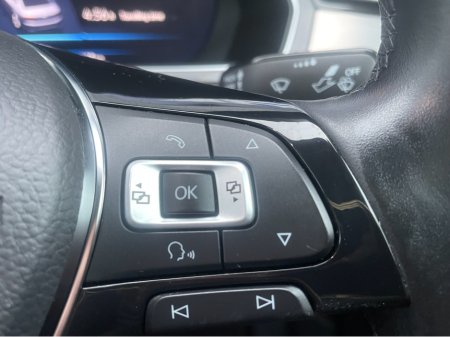 2017 Volkswagen Passat HIGHLINE 1.6 TDI MANUAL 6SPEED FWD 120HP 4DR €14,500 thumbnail