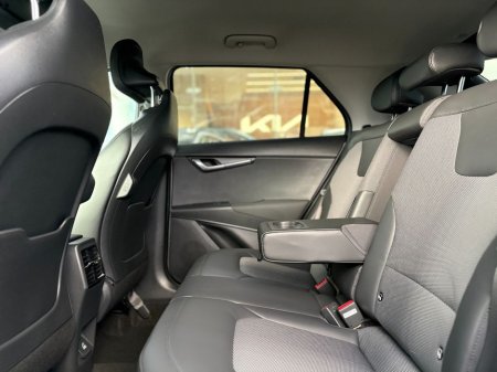 2023 Kia Niro 1.6 K3 Plug in hybrid €32,995 thumbnail