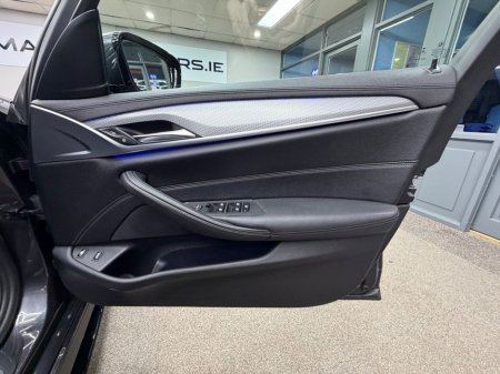 2019 BMW 5 Series - thumbnail 34