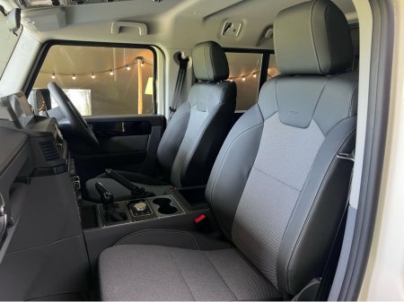 2025 INEOS Grenadier 5-Seat Commercial (N1) €79,995 thumbnail