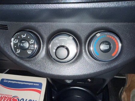 2019 Toyota Yaris  €11,790 thumbnail