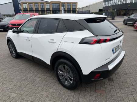 2021 Peugeot 2008 - thumbnail 6