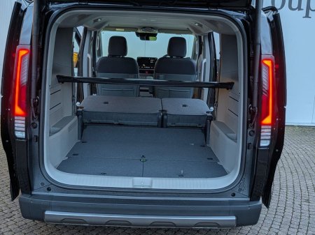 2026 Kia PV5  €45,350 thumbnail