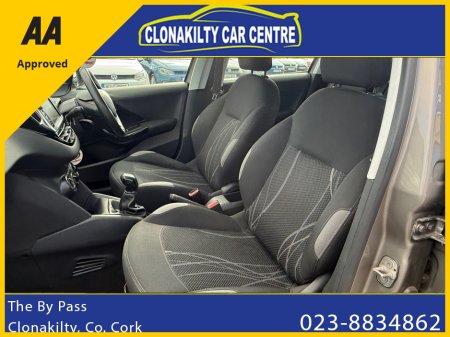 2014 Peugeot 208 - thumbnail 16