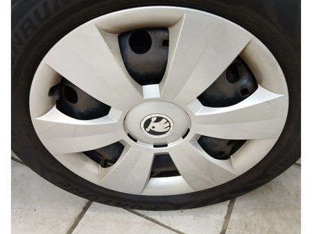 2016 Skoda Fabia - thumbnail 4