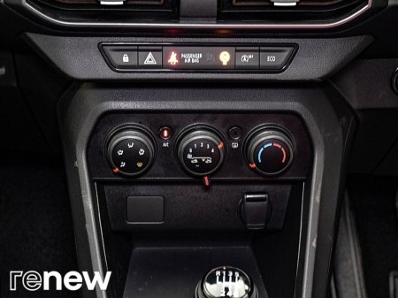 2025 Dacia Sandero Stepway Expression TCe 90 GSR2 €22,900 thumbnail