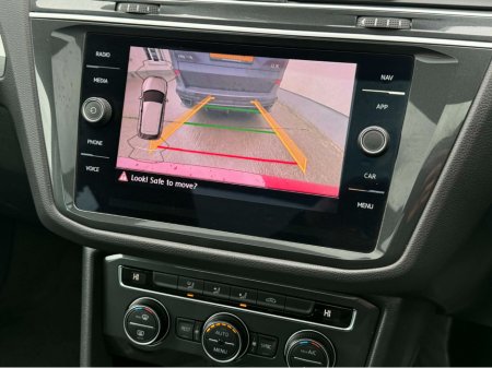 2019 Volkswagen Tiguan - thumbnail 11