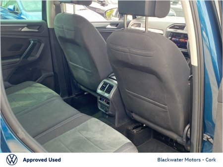 2022 Volkswagen Tiguan 1.4TSI 245BHP ELEGANCE HYBRID €39,995 thumbnail