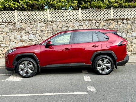 2020 Toyota Rav4 - photo 3