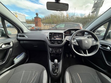 2013 Peugeot 208 - thumbnail 9