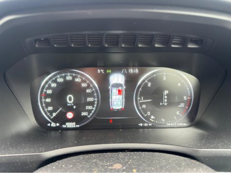 2017 Volvo XC90 D4 FWD INSCRIPTION GT 5DR AUTO €21,950 thumbnail