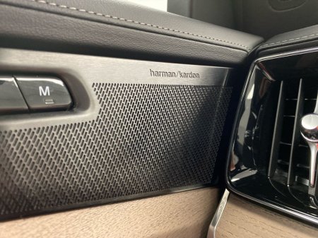 2025 Volvo XC90 - thumbnail 17