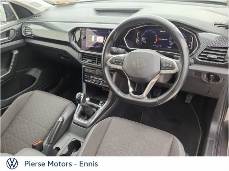 2023 Volkswagen T-Cross - photo 2