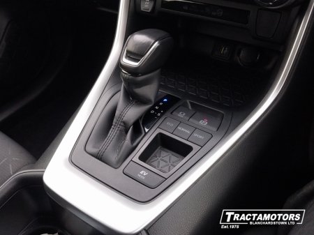 2024 Toyota Rav4 HYBRID LUNA €39,999 thumbnail