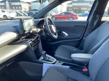 2023 Toyota Yaris Cross LunaSport - BiTone - 1.5 Hybrid - Automatic - 1 Owner - Full TOYOTA Service History // Remote Central Locking // Front Electric Windows // Rear Electric Windows // Electric Mirrors // Finger Tip Stere €27,499 thumbnail