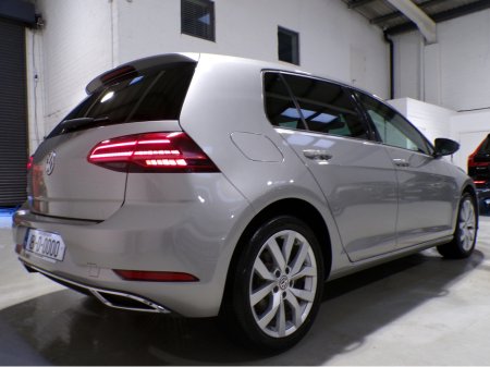 2018 Volkswagen Golf *MIESTER EDITION*MARK 7.5*AUTO*VW GOLF 1.4 TSI HIGH-LINE*FULL LEATHER HEATED MEMORY SPORT SEATS**VIRTUAL COCKPIT*PILOT PARKING*COLOUR CAMERA*SAT-NAV*APPLE-CARPLAY*ANDROID AUTO*UP-GRADED VW ALLOYS*XL M €18,900 thumbnail