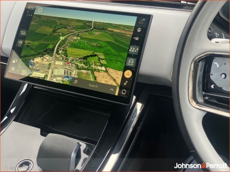 2024 Land Rover Range Rover Sport SWB 3.0 I6 PHEV SE (Land Rover Warranty until 2029) €104,900 thumbnail