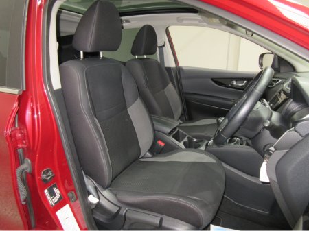 2020 Nissan Qashqai 1.3 SE - PAN ROOF - FINANCE & SCRAPPAGE AVAILABLE €18,795 thumbnail