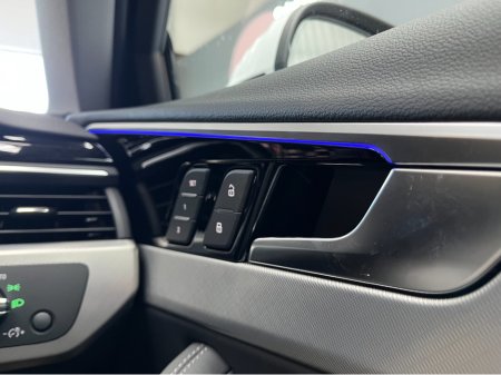 2024 Audi A4 2024 AUDI A4 40TDI QUATTRO ADVANCED 2.0 AUTOMATIC / CRUISE CONTROL / ELECTRIC MEMORY & HEATED SEATS / PADDLE SHIFTERS / APPLE CARPLAY / AMBIEN TLIGHTS thumbnail