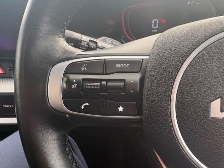 2025 Kia Sportage - thumbnail 8