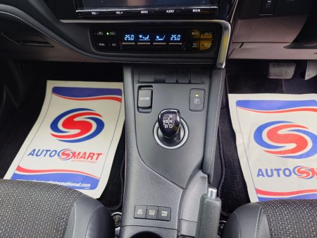 2016 Toyota Auris - thumbnail 12