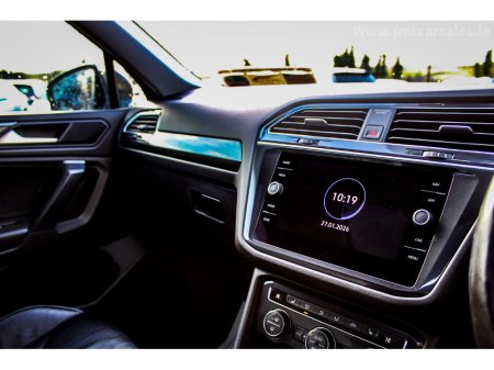 2021 Volkswagen Tiguan 2.0 TDI 150HP R-Line €34,995 thumbnail