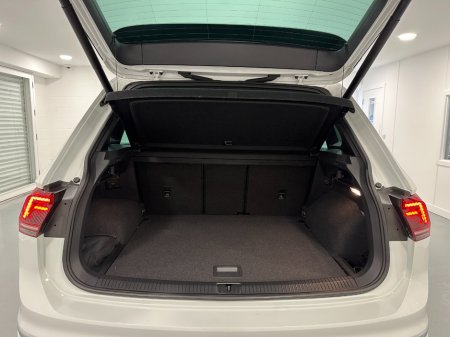 2019 Volkswagen Tiguan - thumbnail 37