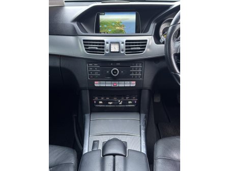 2016 Mercedes-Benz E Class 220 Automatic €15,950 thumbnail