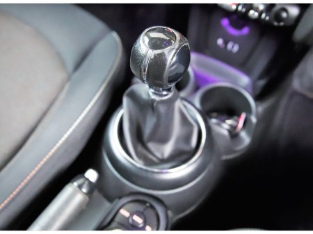 2015 MINI Hatch - thumbnail 22