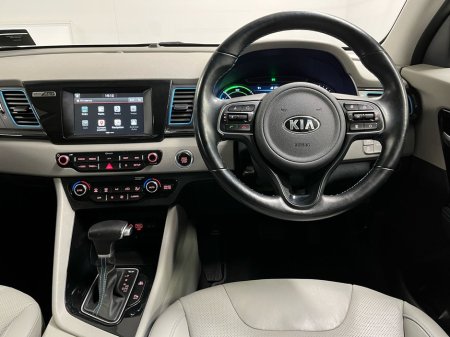 2019 Kia Niro 1.6 GDI PHEV - Reversing Camera - Sat Nav - Climate Control - Heated Seats - Keyless Start - Apple CarPlay/Android Auto €19,950 thumbnail