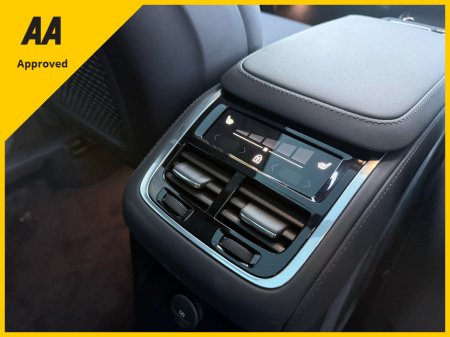 2025 Volvo XC90 - thumbnail 24
