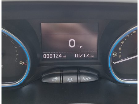 2018 Peugeot 2008 ALLURE BLUEHDI BLUE HDI €12,995 thumbnail