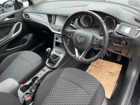 2020 Vauxhall Astra 1.5 Turbo D Business Edition Nav Hatchback 5dr Diesel Manual Euro 6 (s/s) (105 ps) thumbnail