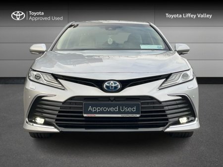 2024 Toyota Camry PLATINUM EDITION 4 €46,950 thumbnail