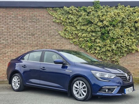 2017 Renault Megane - thumbnail 1